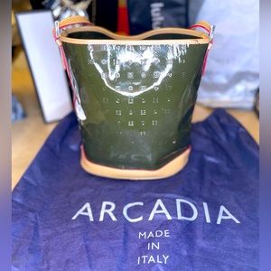 Vintage! Rare! ARCADIA Olive Embossed Italian Leather Purse